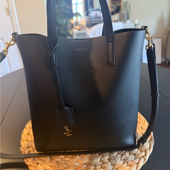 Saint Laurent Elegant Black Tote - Picture 1 of 4